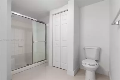 17100 N Bay Rd #1712, Sunny Isles Beach, FL 33160 - Photo 13