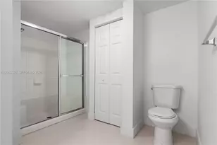 17100 N Bay Rd, Sunny Isles Beach, FL 33160 - Photo 13