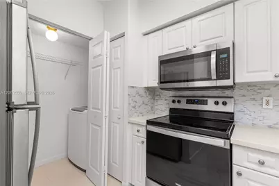 17100 N Bay Rd #1712, Sunny Isles Beach, FL 33160 - Photo 29