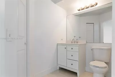 17100 N Bay Rd #1712, Sunny Isles Beach, FL 33160 - Photo 15
