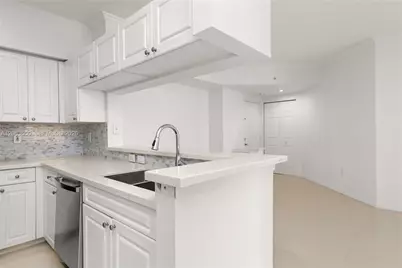 17100 N Bay Rd #1712, Sunny Isles Beach, FL 33160 - Photo 25