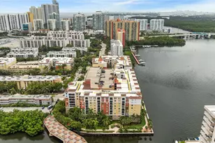 17100 N Bay Rd, Sunny Isles Beach, FL 33160 - Photo 43
