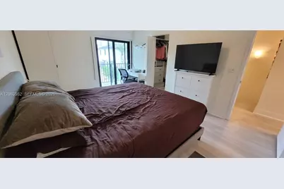 4682 NW 83rd Ave, Doral, FL 33166 - Photo 5