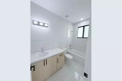 12368 SW 219th St, Miami, FL 33170 - Photo 13