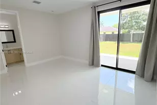 12368 SW 219th St, Miami, FL 33170 - Photo 13