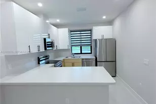 12368 SW 219th St, Miami, FL 33170 - Photo 7