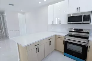 12368 SW 219th St, Miami, FL 33170 - Photo 7