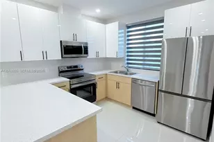 12368 SW 219th St, Miami, FL 33170 - Photo 5
