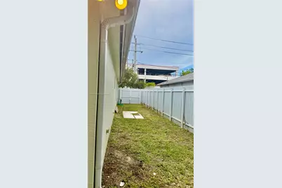 1018 Foster Rd, Hallandale Beach, FL 33009 - Photo 25