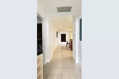 1018 Foster Rd, Hallandale Beach, FL 33009 - Photo 5