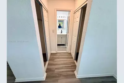 341 N 66th Ave, Hollywood, FL 33024 - Photo 15