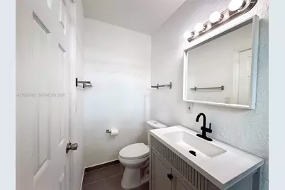 341 N 66th Ave, Hollywood, FL 33024 - Photo 11