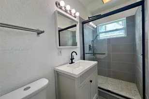 341 N 66th Ave, Hollywood, FL 33024 - Photo 15