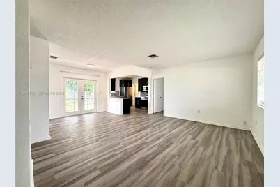 341 N 66th Ave, Hollywood, FL 33024 - Photo 17
