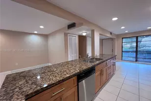 2750 N 34th Ave, Hollywood, FL 33021 - Photo 23