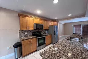 2750 N 34th Ave, Hollywood, FL 33021 - Photo 3