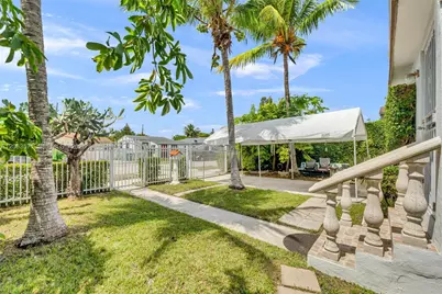 2001 NW 51st St, Miami, FL 33142 - Photo 5