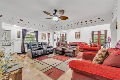2001 NW 51st St, Miami, FL 33142 - Photo 7