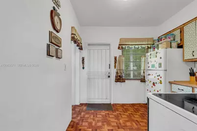 2001 NW 51st St, Miami, FL 33142 - Photo 15