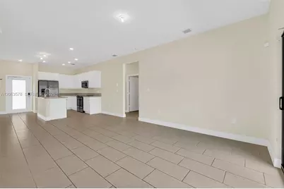 8167 NW 41st St #E-110, Doral, FL 33166 - Photo 19