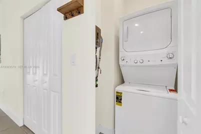 8167 NW 41st St #E-110, Doral, FL 33166 - Photo 17