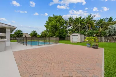 32361 SW 202nd Pl, Homestead, FL 33030 - Photo 35