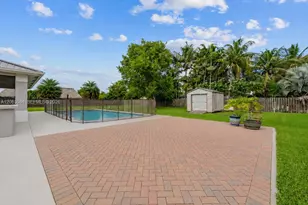 32361 SW 202nd Pl, Homestead, FL 33030 - Photo 35