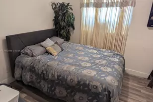 3206 SW 47th Ave, West Park, FL 33023 - Photo 9