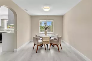 1385 NW 192nd Terrace, Pembroke Pines, FL 33029 - Photo 9
