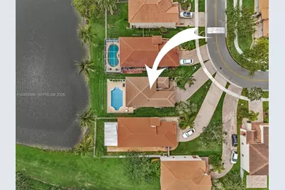 1385 NW 192nd Ter, Pembroke Pines, FL 33029 - Photo 45