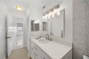 1825 S Ocean Dr, Hallandale Beach, FL 33009 - Photo 23