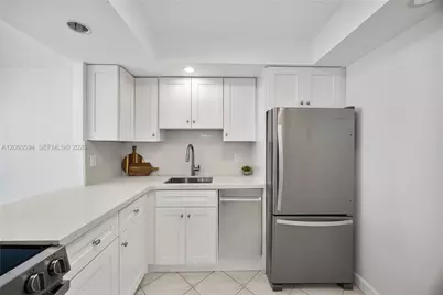 1825 S Ocean Dr #313, Hallandale Beach, FL 33009 - Photo 13