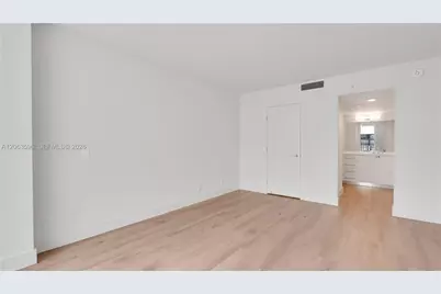 555 NE 34th St #1910, Miami, FL 33137 - Photo 19