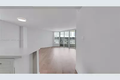 555 NE 34th St #1910, Miami, FL 33137 - Photo 7