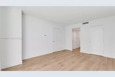 555 NE 34th St #1409, Miami, FL 33137 - Photo 23