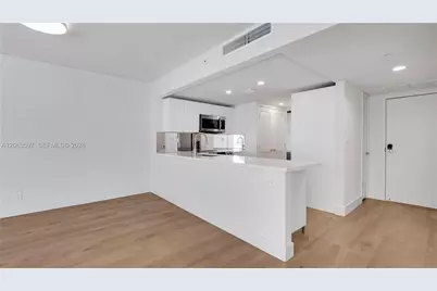 555 NE 34th St #1409, Miami, FL 33137 - Photo 9