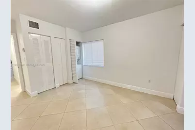 1034 Lenox Ave #10, Miami Beach, FL 33139 - Photo 11