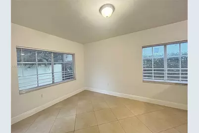 1034 Lenox Ave #10, Miami Beach, FL 33139 - Photo 5