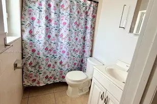 12890 NE 8th Ave, North Miami, FL 33161 - Photo 7
