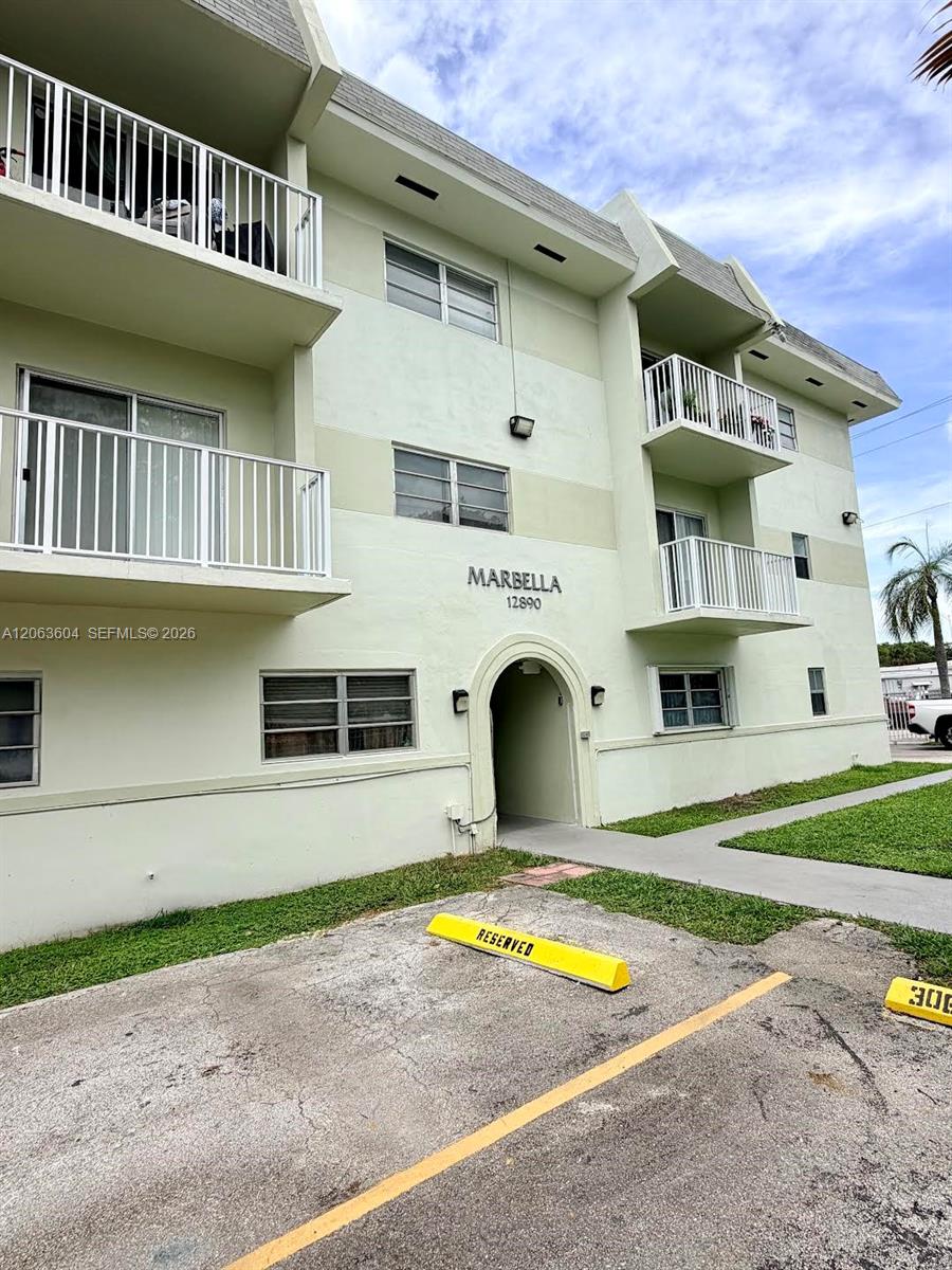 12890 NE 8th Ave #304 main architectural view