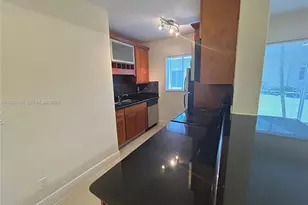 2880 Pine Tree Dr, Miami Beach, FL 33140 - Photo 5
