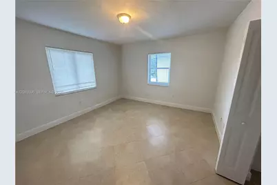 2880 Pine Tree Dr #10, Miami Beach, FL 33140 - Photo 15