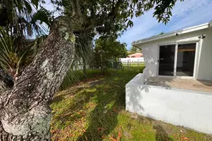 18331 NW 2nd Ct, Miami Gardens, FL 33169 - Photo 21