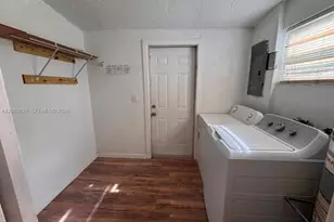 18331 NW 2nd Ct, Miami Gardens, FL 33169 - Photo 17