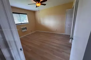 18331 NW 2nd Ct, Miami Gardens, FL 33169 - Photo 9
