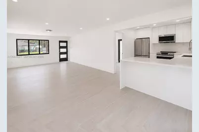 1141 NE 166th St, North Miami Beach, FL 33162 - Photo 3