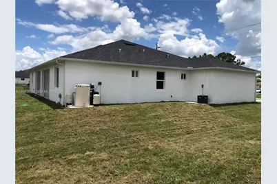 4568/4570 Golfview Blvd, Lehigh Acres, FL 33973 - Photo 3