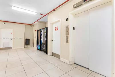5700 Collins Ave #4C, Miami Beach, FL 33140 - Photo 53