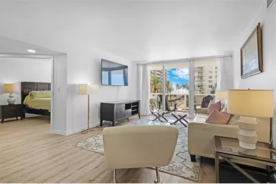 5700 Collins Ave #4C, Miami Beach, FL 33140 - Photo 1