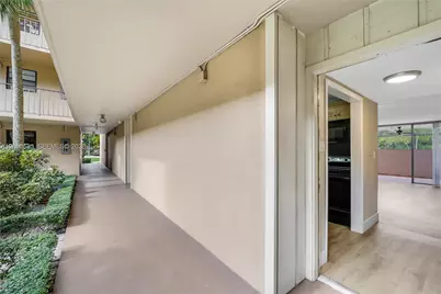 10425 SW 112th Ave #103, Miami, FL 33176 - Photo 3
